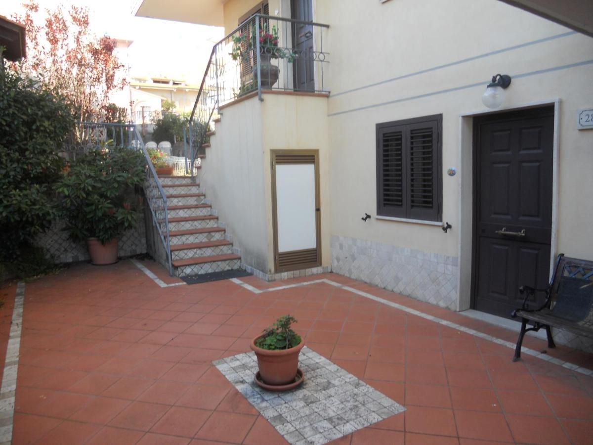 Villa Eleonora Formia Bagian luar foto