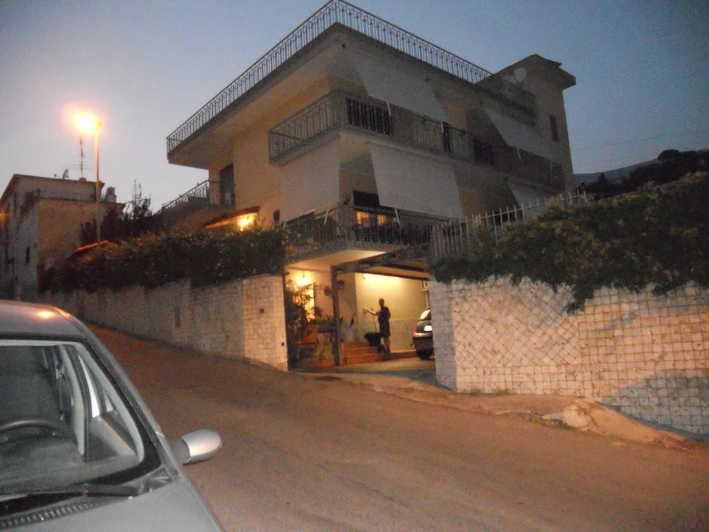 Villa Eleonora Formia Bagian luar foto