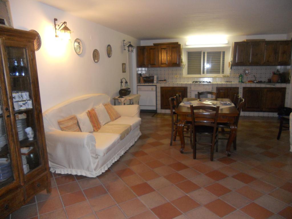 Villa Eleonora Formia Bagian luar foto